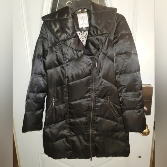 EUC JENNIFER LOPEZ  PUFFY ASSYMETRIC COAT SIZE PS - Picture 1 of 8